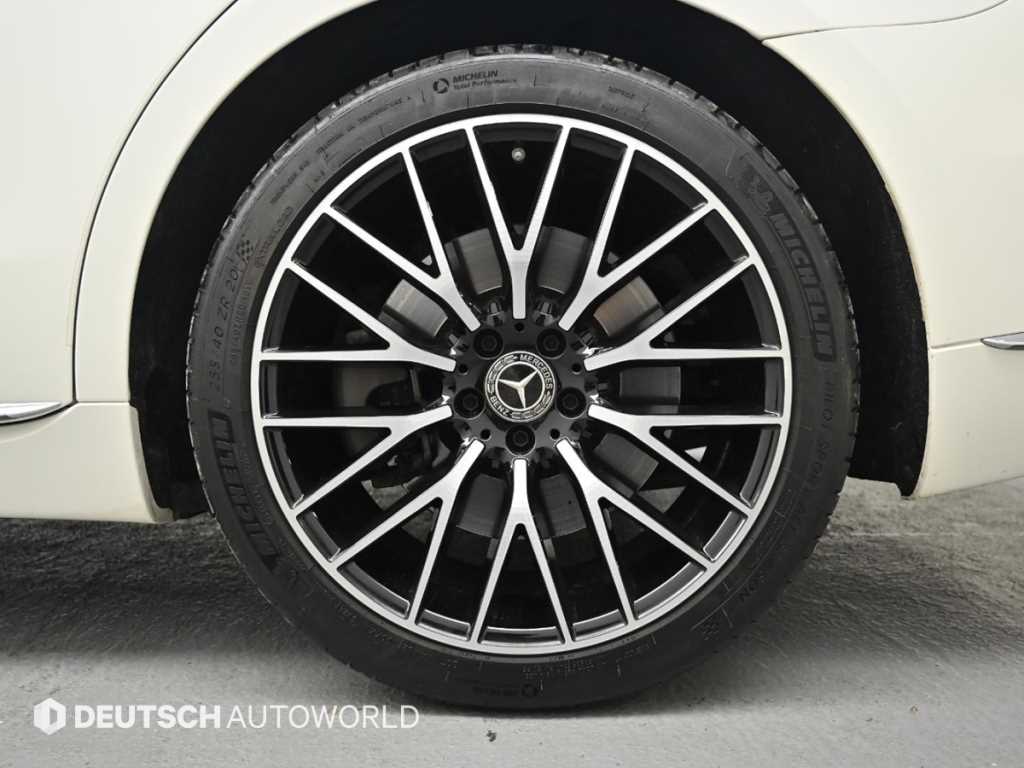 Mercedes-Benz S-Class — photo 05