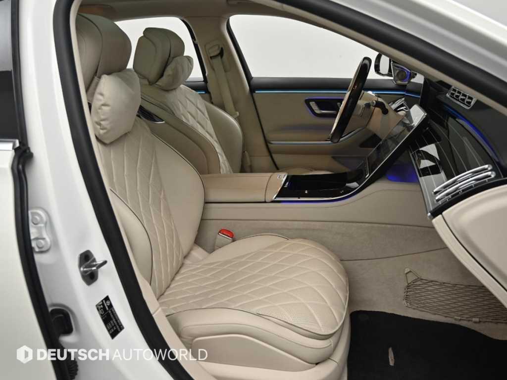 Mercedes-Benz S-Class — photo 10