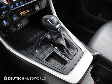 Toyota RAV4 — photo 09