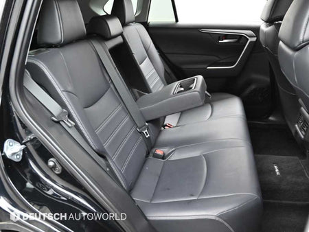 Toyota RAV4 — photo 12