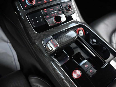 Audi S8 — photo 09