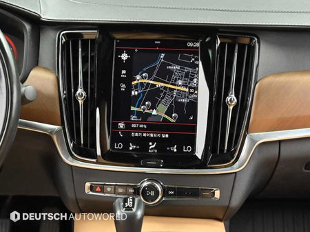 Volvo S90 — photo 14