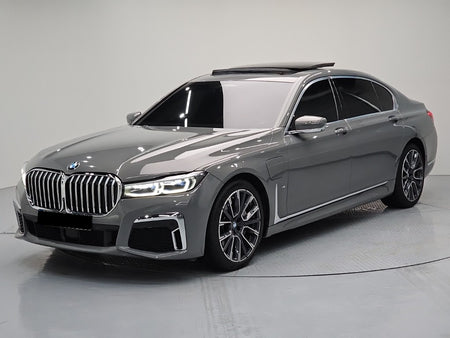BMW 7-Series — photo 01