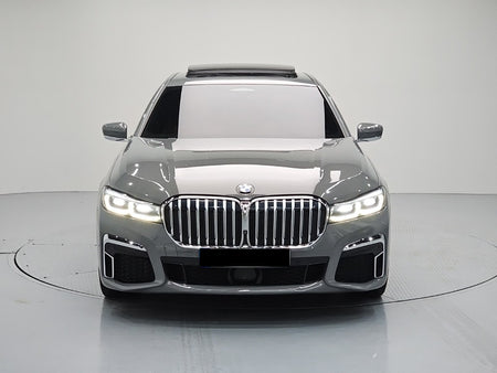 BMW 7-Series — photo 02