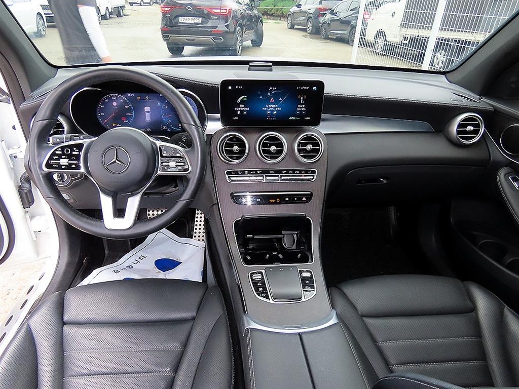 Mercedes-Benz GLC-Class — photo 07