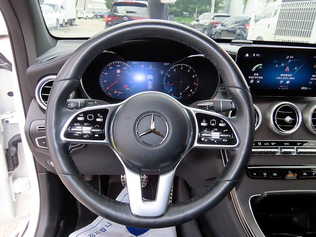 Mercedes-Benz GLC-Class — photo 08