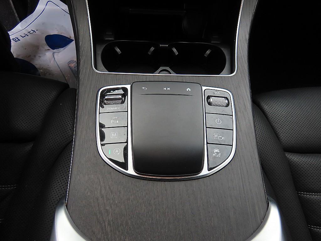 Mercedes-Benz GLC-Class — photo 14