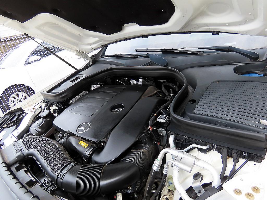 Mercedes-Benz GLC-Class — photo 19