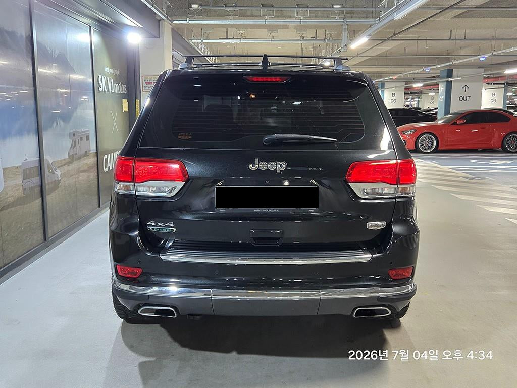 Jeep Cherokee — photo 05