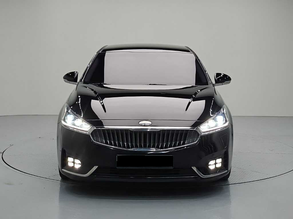Kia K7 — photo 02