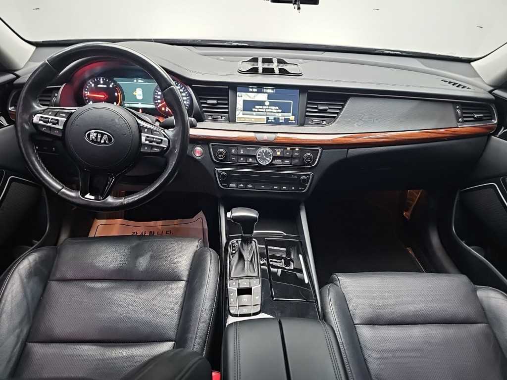 Kia K7 — photo 07