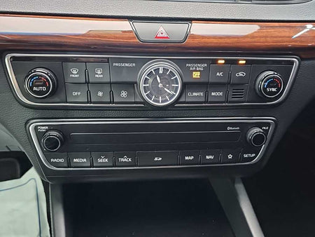 Kia K7 — photo 10