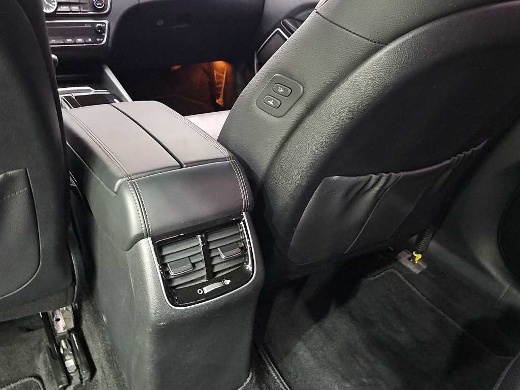 Kia K7 — photo 14