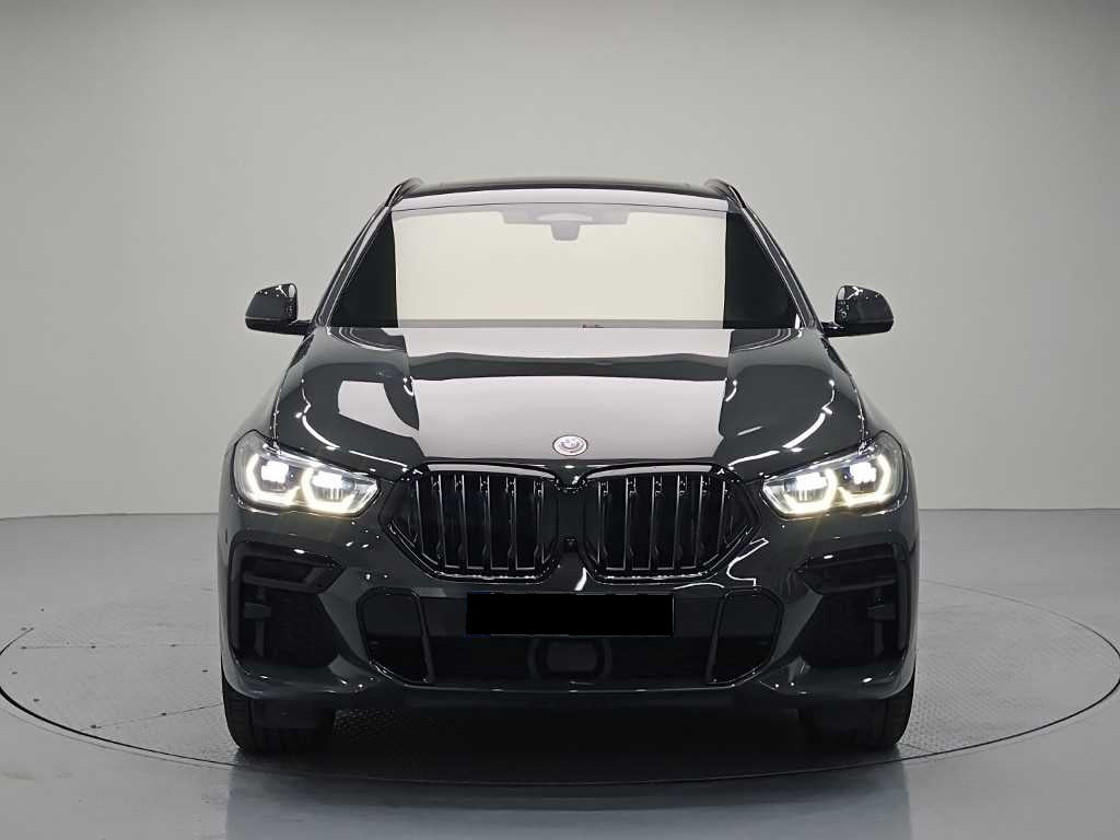 BMW X6 — photo 02