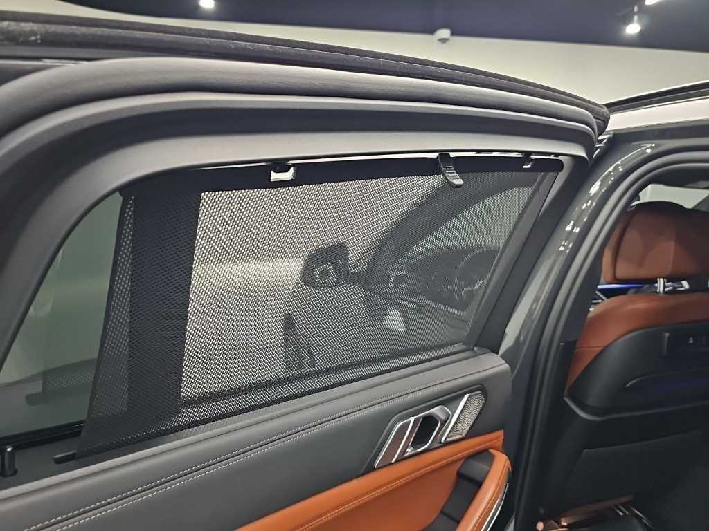 BMW X6 — photo 13