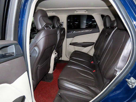 Lincoln MKC — photo 07