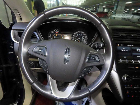 Lincoln MKC — photo 08