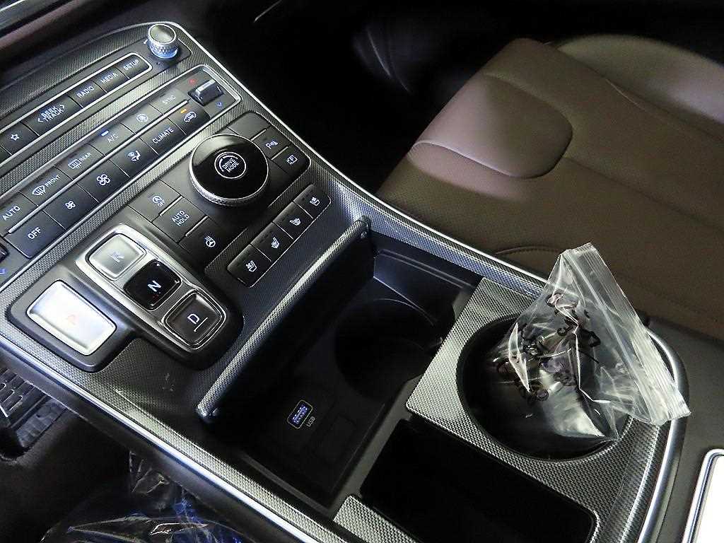 Hyundai Santafe — photo 12