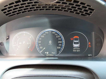 Jaguar XJ — photo 09