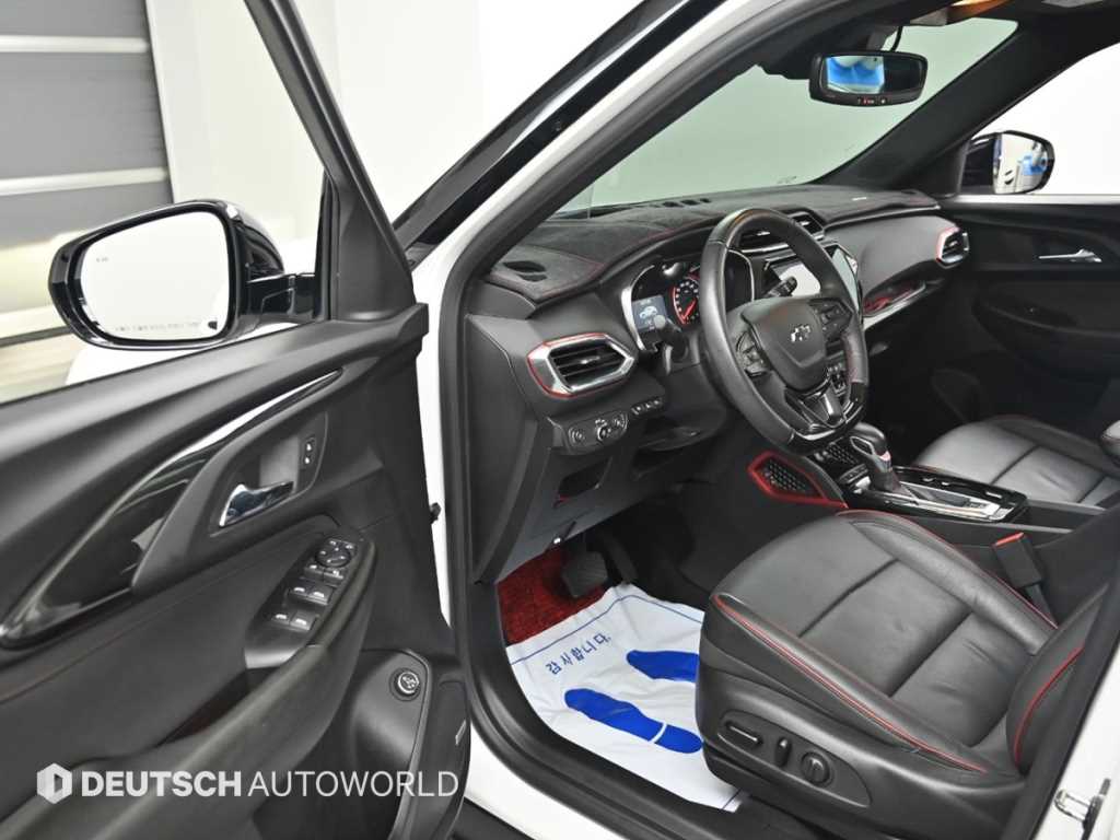 CHEVROLET Trailblazer — photo 11