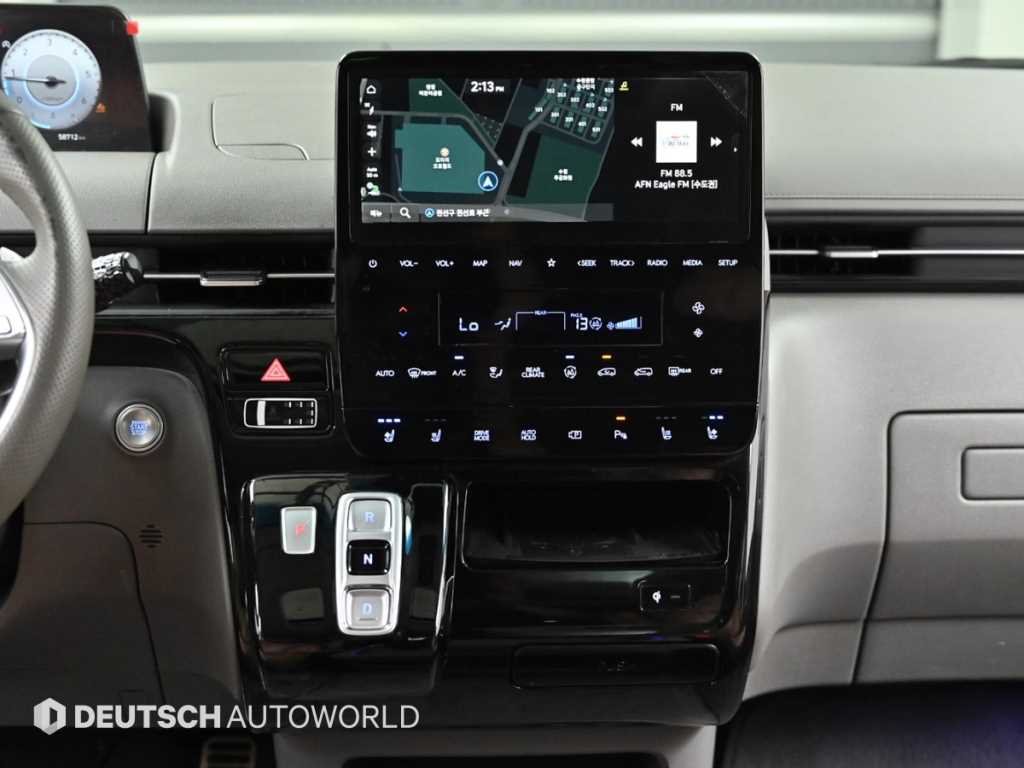 Hyundai Staria — photo 14