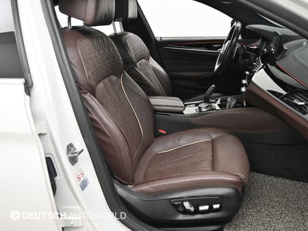 BMW 5-Series — photo 09