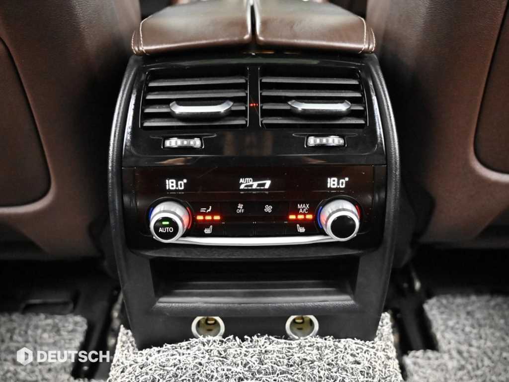 BMW 5-Series — photo 15