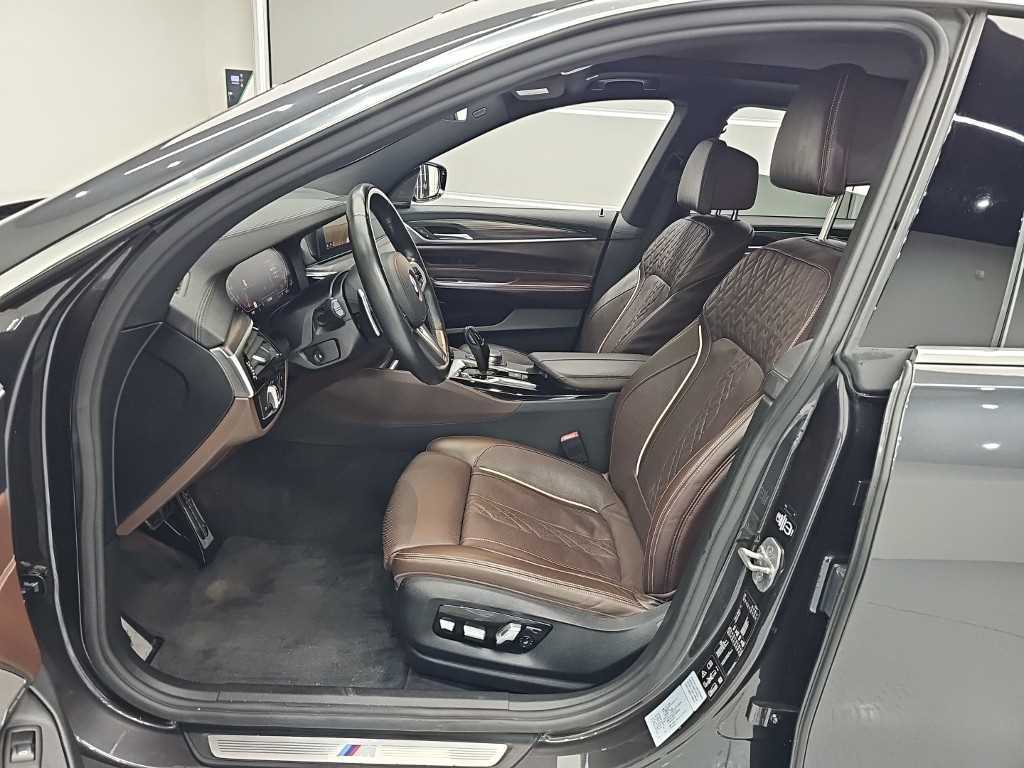 BMW Gran Turismo — photo 11