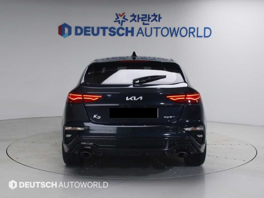 Kia K3 — photo 04