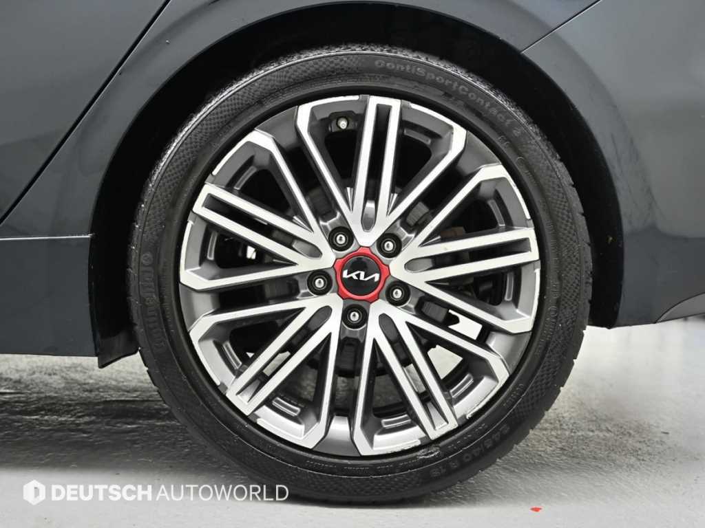 Kia K3 — photo 05
