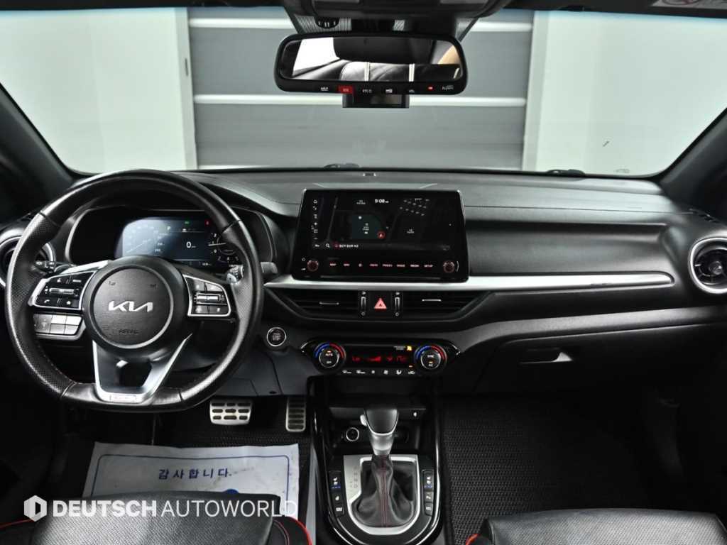 Kia K3 — photo 07
