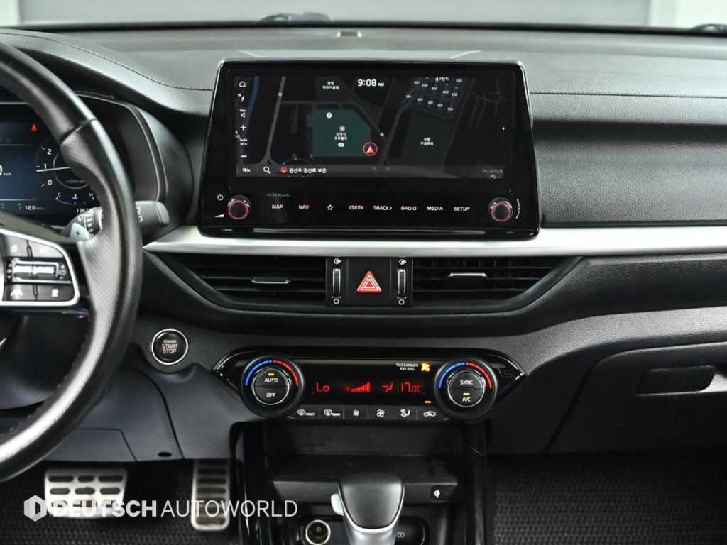 Kia K3 — photo 14