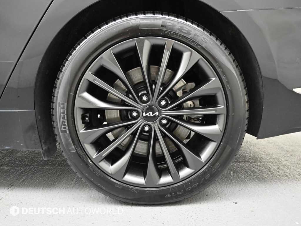 Kia K9 — photo 05