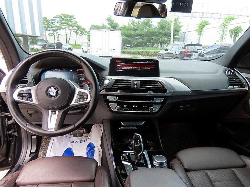 BMW X3 — photo 07
