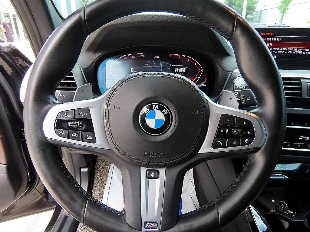 BMW X3 — photo 08