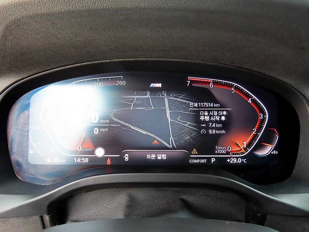 BMW X3 — photo 09