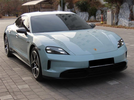 Porsche Taycan — photo 02