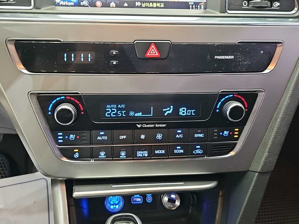 Hyundai Sonata — photo 10