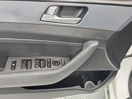 Hyundai Sonata — photo 16