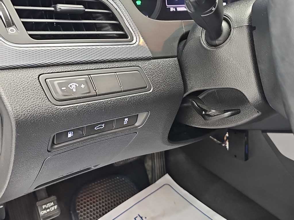 Hyundai Sonata — photo 17