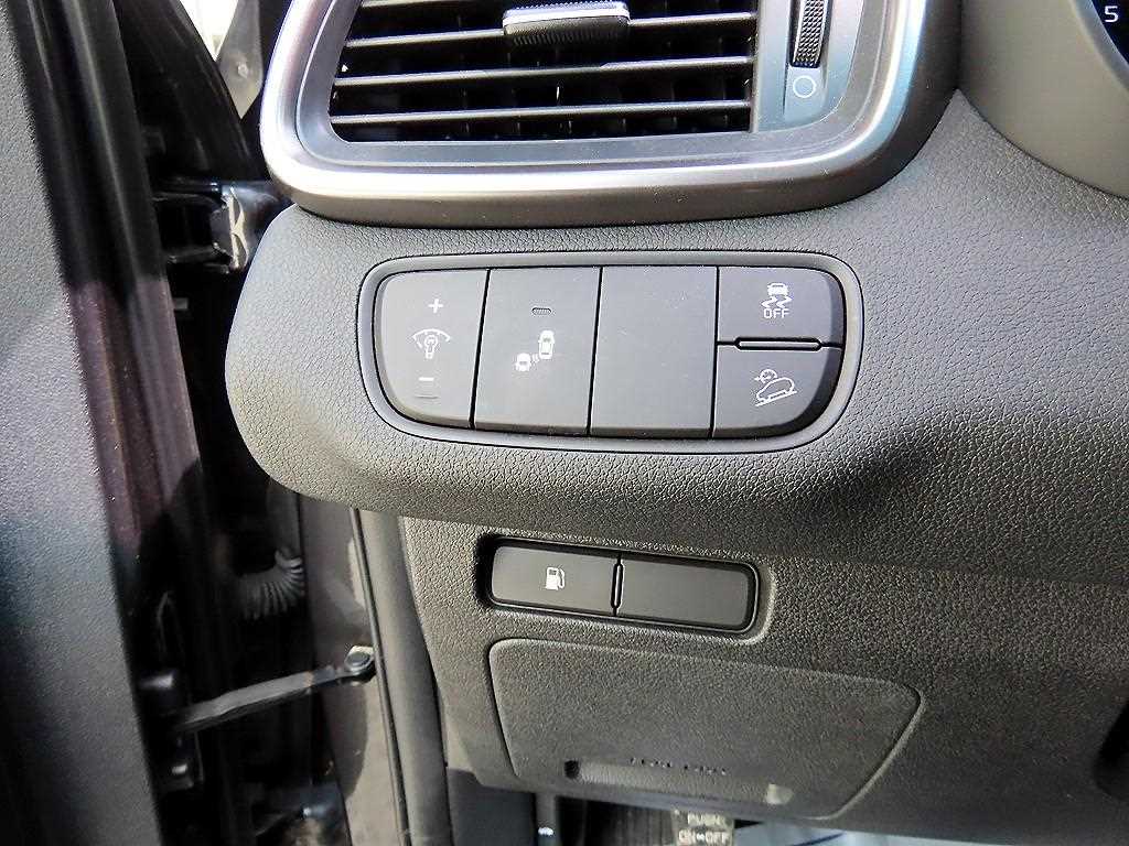 Kia Sorento — photo 12