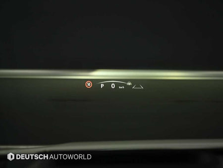 Lexus LM — photo 17