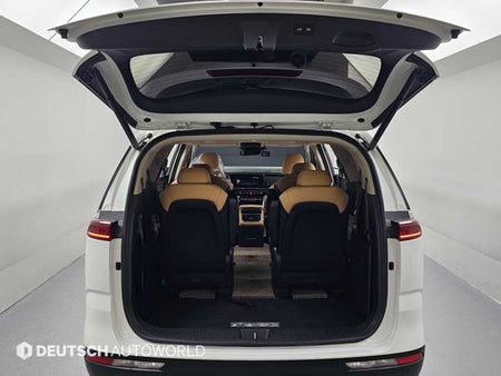 Kia Carnival — photo 09