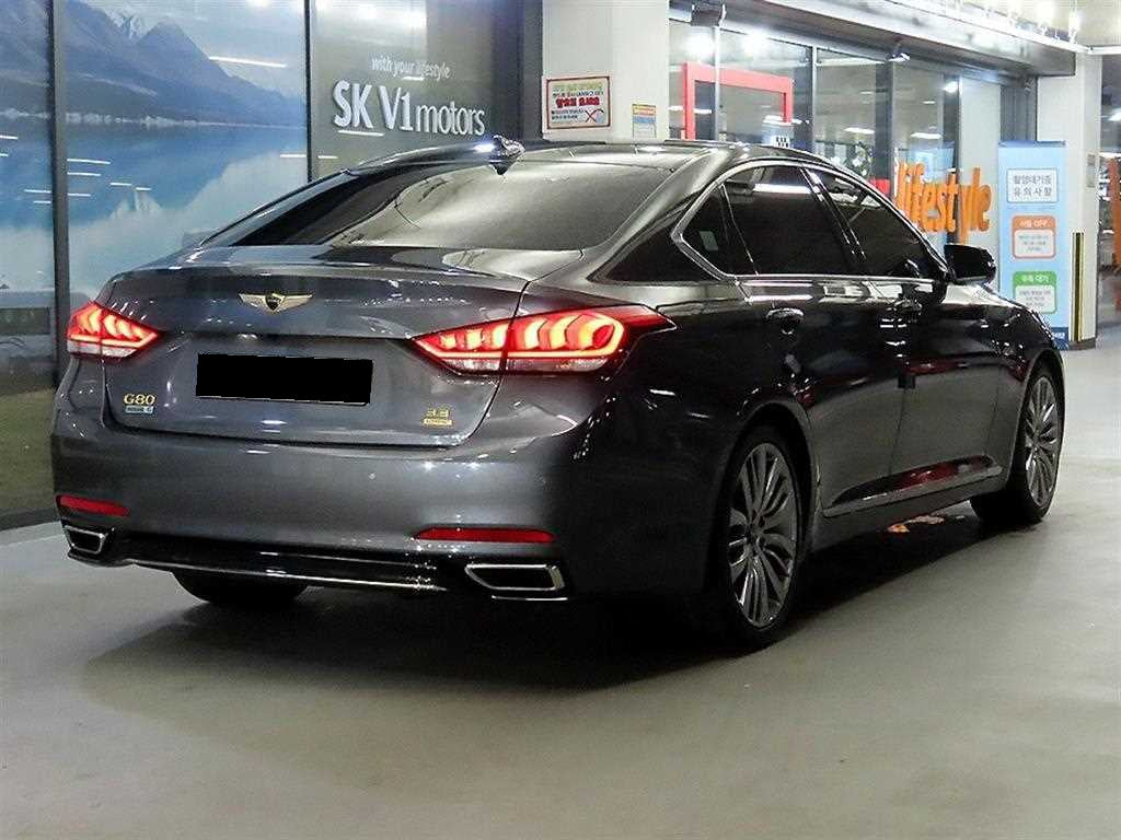 Genesis G80 — photo 04