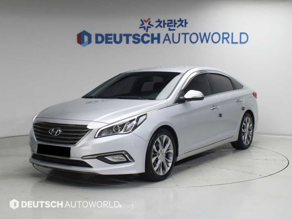 Hyundai Sonata — photo 01