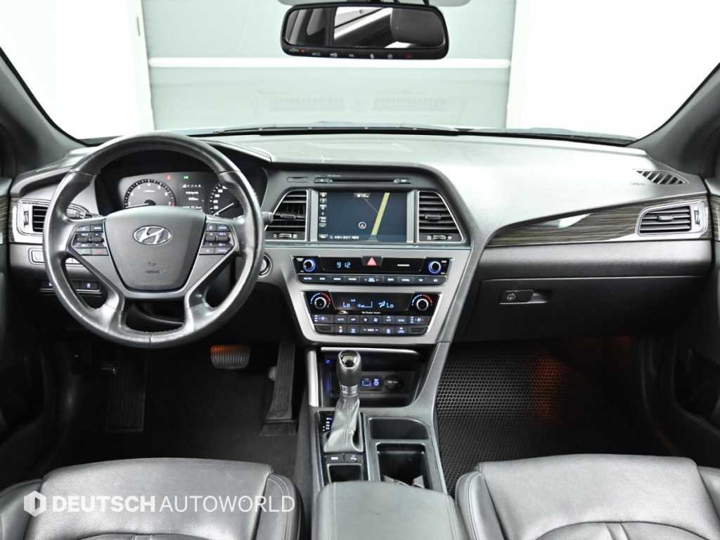 Hyundai Sonata — photo 07