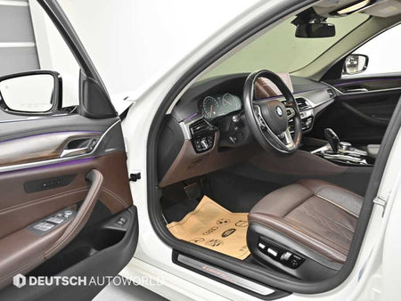 BMW 5-Series — photo 11
