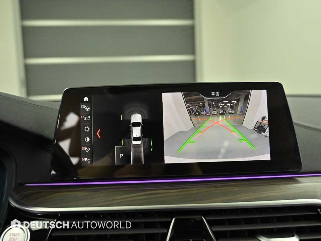 BMW 5-Series — photo 15