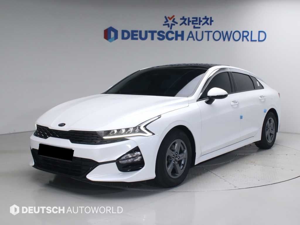 Kia K5 — photo 01