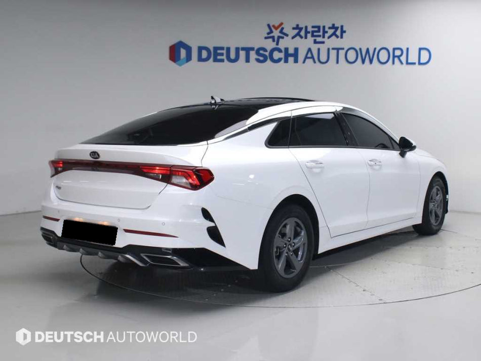 Kia K5 — photo 02